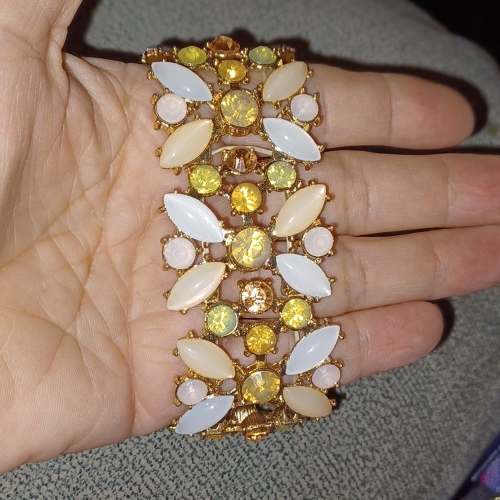 Floral Bracelet, Goldtone, iridescent